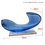 Modern minimalist hotel entrance foyer soft decoration with a high-end feel, niche transparent ornaments, resin sculptures, and artworks