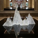 Modern minimalist transparent resin rockery sculpture decoration villa courtyard hotel lobby front desk model room decoration