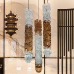 Transparent resin ceiling hanging wooden columns, sculptures, hotel sales offices, villas, aerial hanging art ornaments