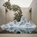 Modern minimalist transparent resin rockery sculpture decoration villa courtyard hotel lobby front desk model room decoration